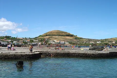 Zona Balnear de Porto Martins