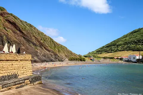 Praia de Porto Pim