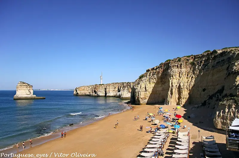 Praia dos Caneiros