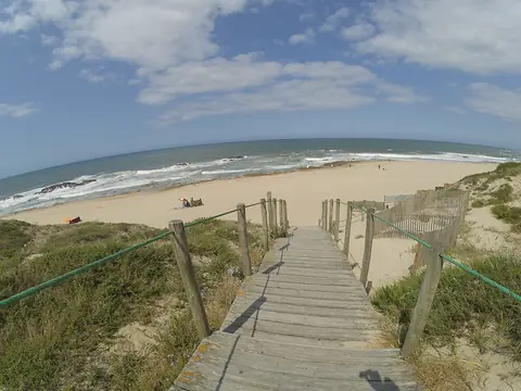 Praia de Apúlia