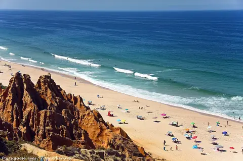 Praia da Galé-Fontaínhas
