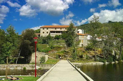 Praia Fluvial de Avô