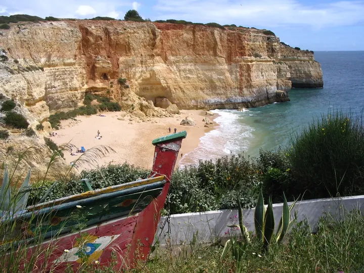 Praia de Benagil, no Algarve